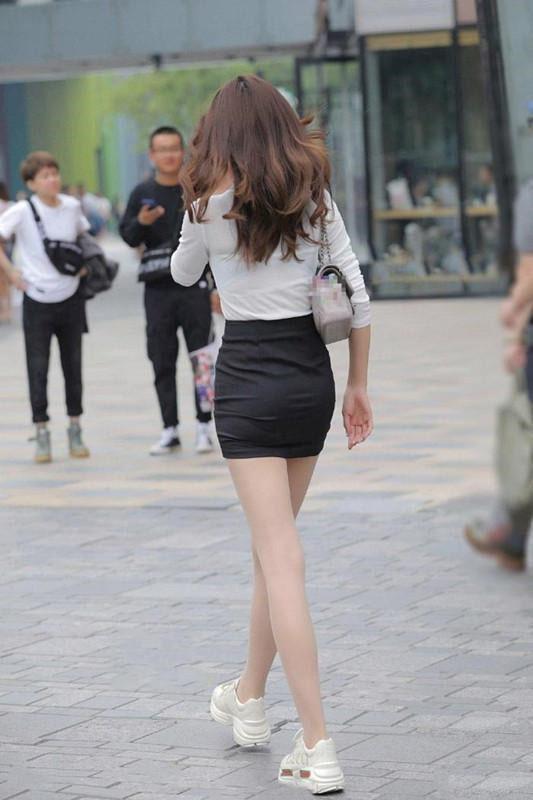 阳台街拍爆料视频大全集,揭秘城市生活瞬间 第3张 阳台街拍爆料视频大全集,揭秘城市生活瞬间 第3张